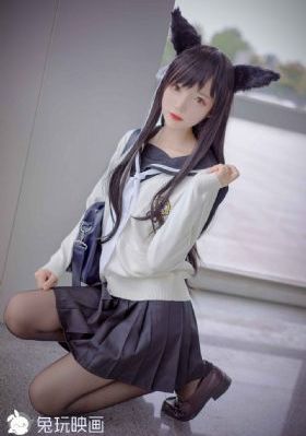 绿帽男带娇妻spa播放