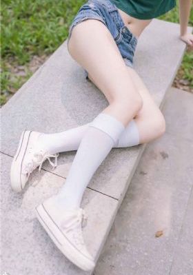 紧身裙女教师在线观看
