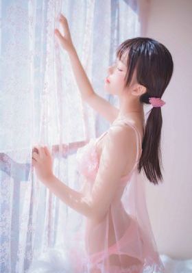 两个小婕子交换